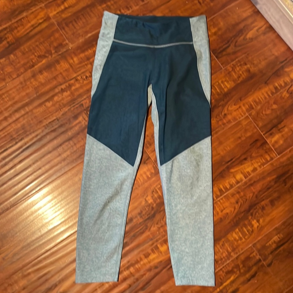 Outdoor Voices teal/green leggings